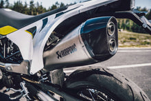 Load image into Gallery viewer, Embout carbon Akrapovic Slip-On Line