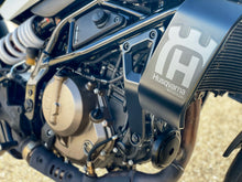 Load image into Gallery viewer, Husqvarna 401 Vitpilen 2024 Démo