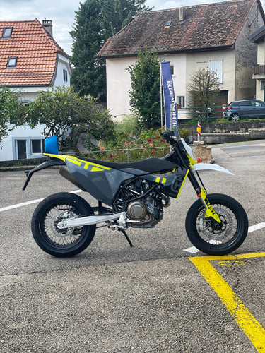 HVA 701 Supermoto model 2024