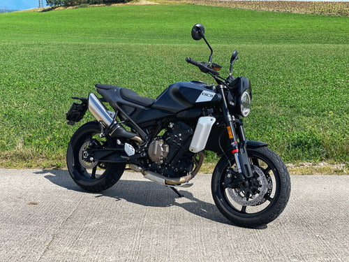 Husqvarna 801 Svartpilen 2024 Démo
